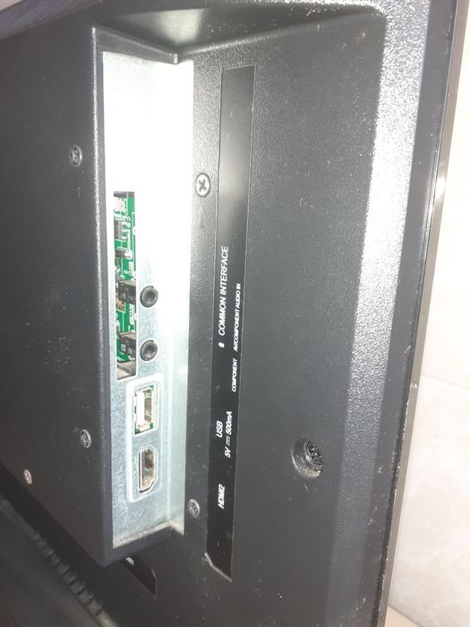 TV Led Kunft 22 polegadas