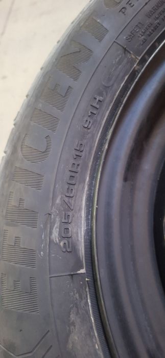 Pneu 195/65 R15 + jante com pneu 205/60R15