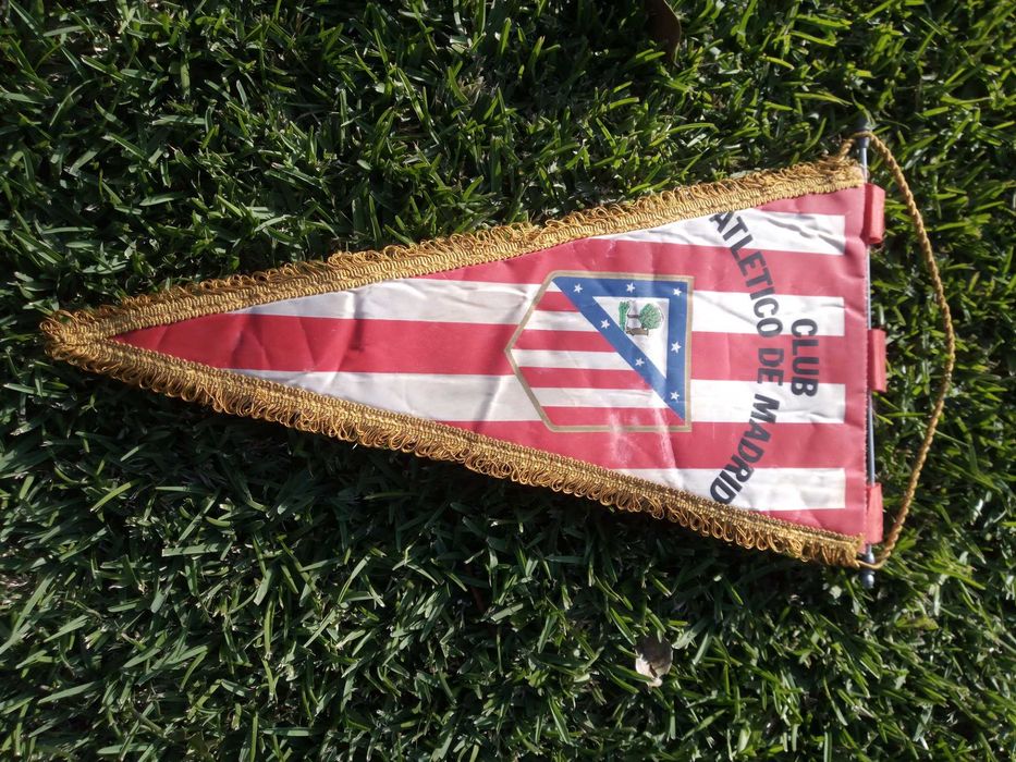Galhardete antigo do Atlético de Madrid