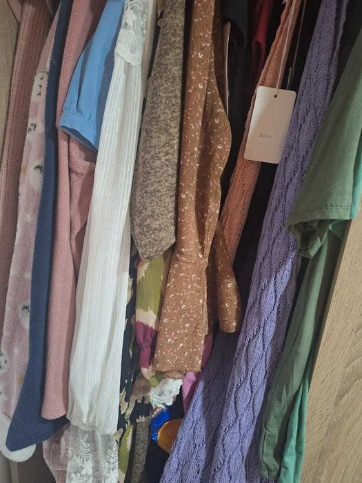 Lote de roupa de mulher