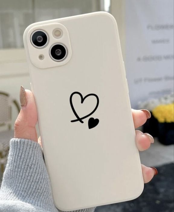 Vendo 4 capas para iPhone 15 Pro - NOVAS