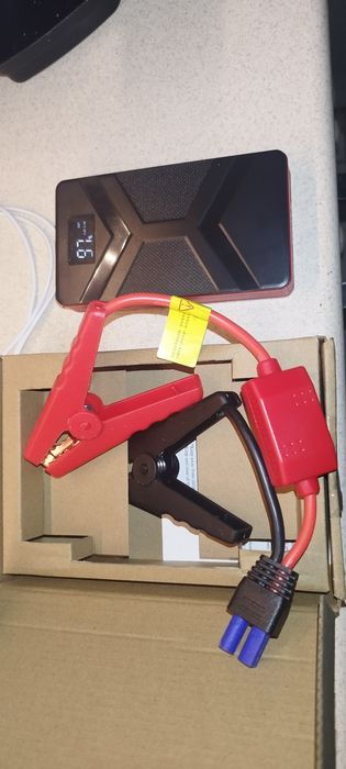 Jump starter/Power Bank Rozruchowy
