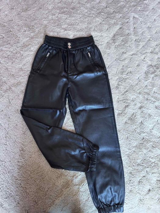 Шкіряні штани.Джогери