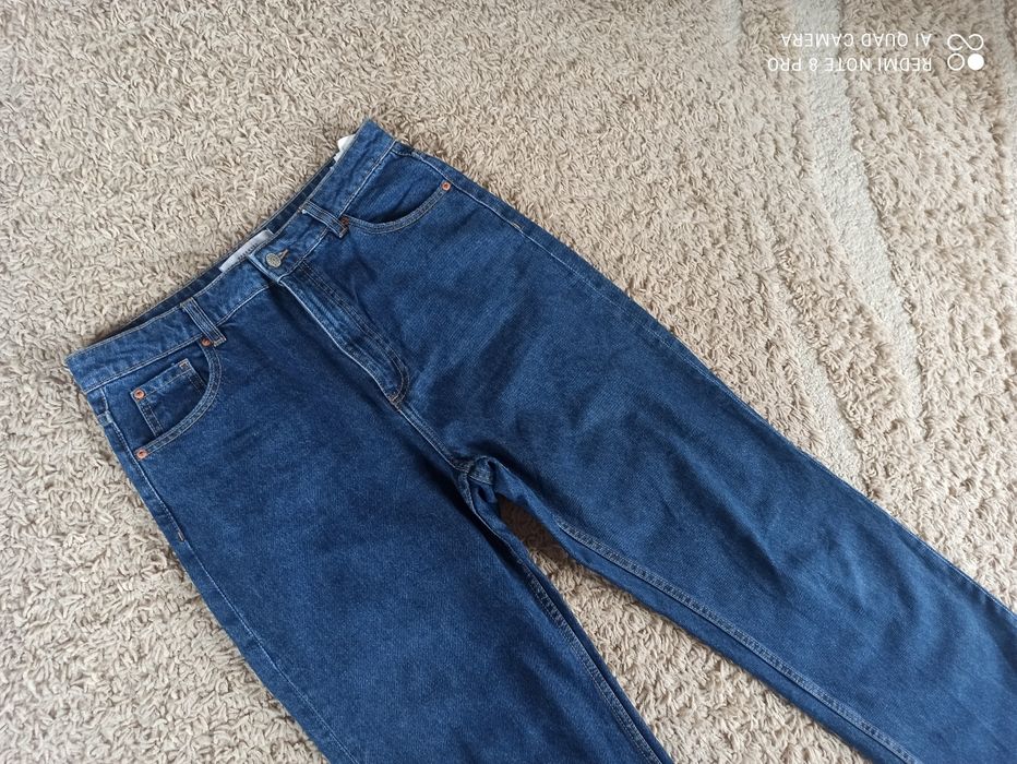 Damskie spodnie Reserved rozmiar 40 straight