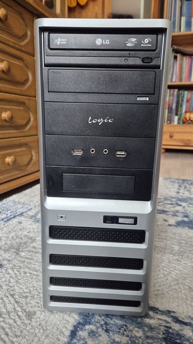 Komputer stacjonarny LG Logic