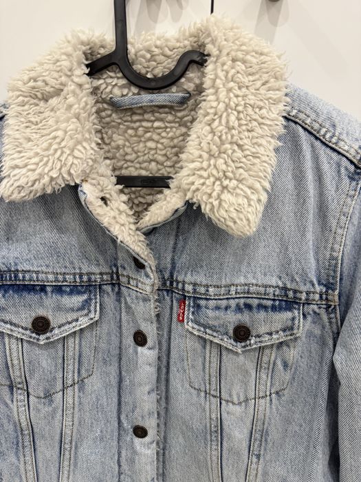Casaca da Levis como novo