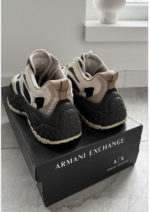 Кросовки Armani! Онигинал! С коробкой! Недорого!