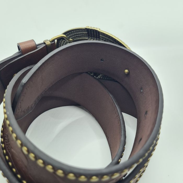 Kowbojski pasek z klamrą z motywem głowy byka