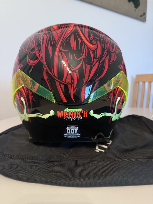 Kask icon Airform Manik Red