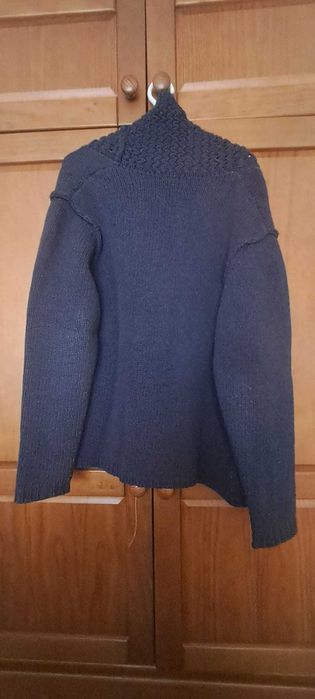 Casaco azul de malha