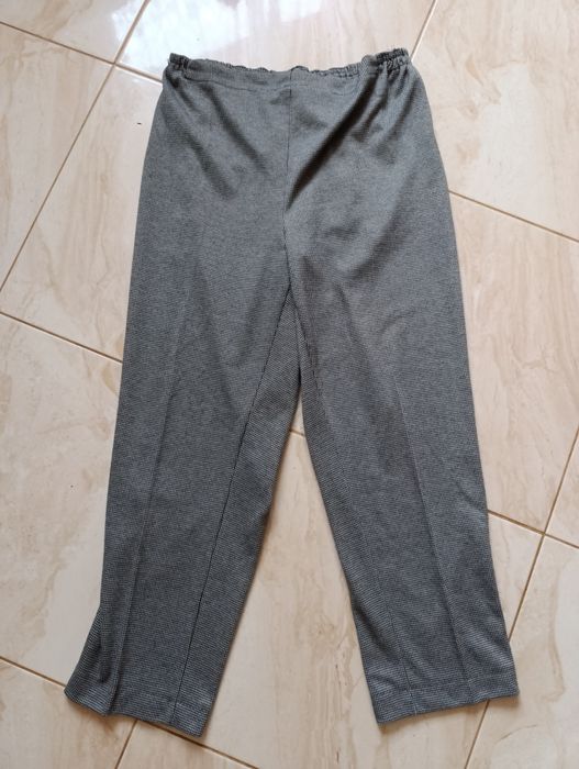Spodnie damskie materiałowe w pepitkę 48/50/52