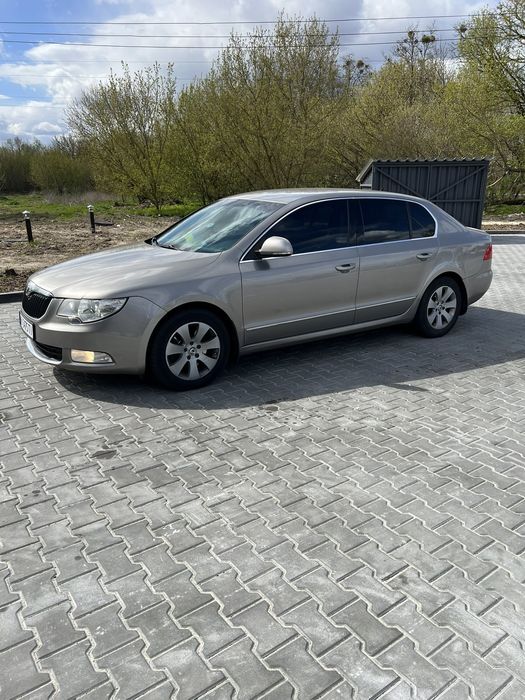 Продам Skoda superb