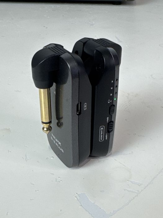 Nux B-2 PLUS wireless system Sistema sem fio para guitarra
