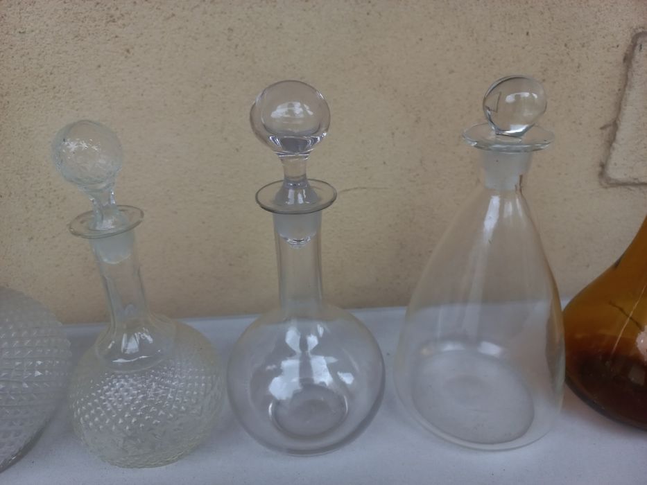 Antigas garrafas para licor