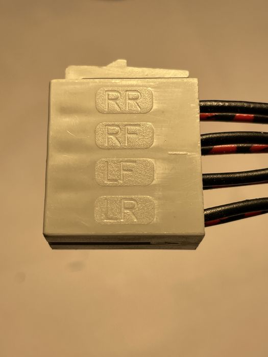 Adaptadores/terminais autorádio DIN