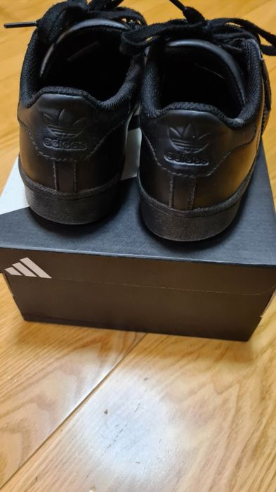 Buty adidas SUPERSTAR, r. 33,5