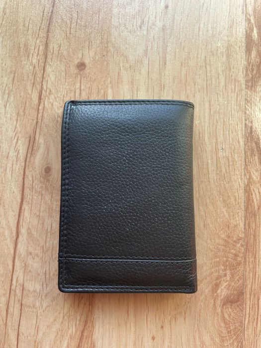 Wallet. Portfel ochnik nowy
