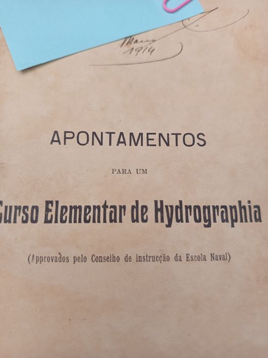 Livros (vários) muito antigos