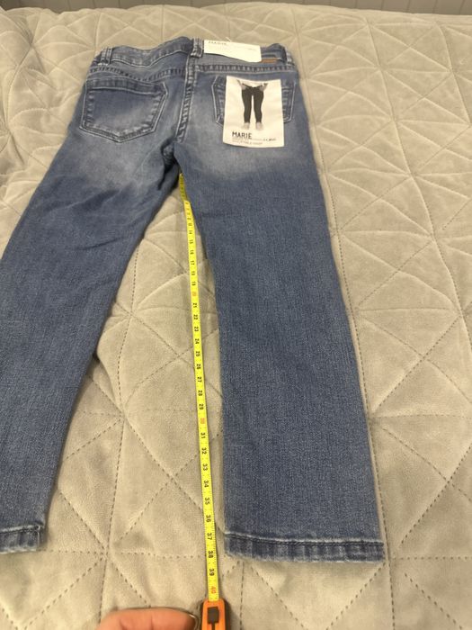 Джинси нові на дівчинку розмір 104