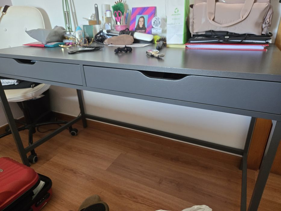 Secretária  ikea