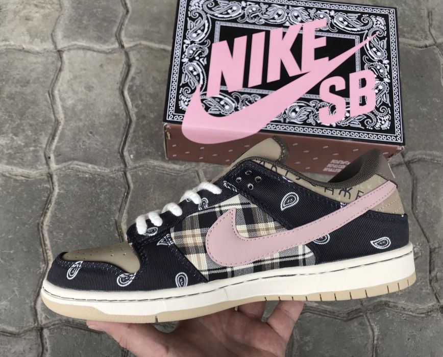 Nike SB Dunk Low Travis Scott 40-44р в наявності