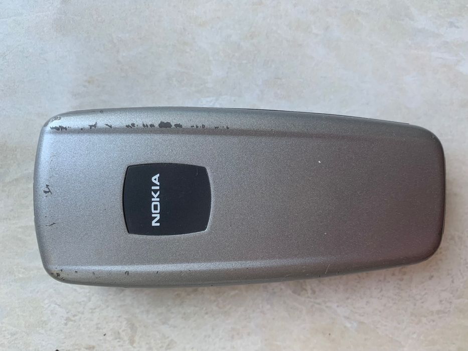 Телефон Nokia 2600