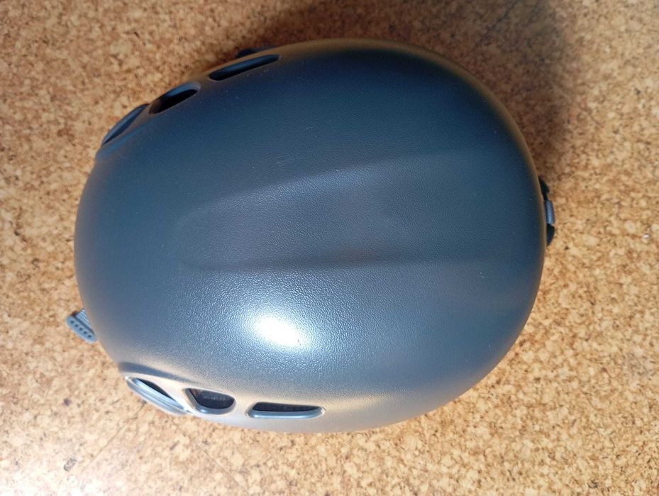 Capacete Preto da Petzl - Praticamente novo