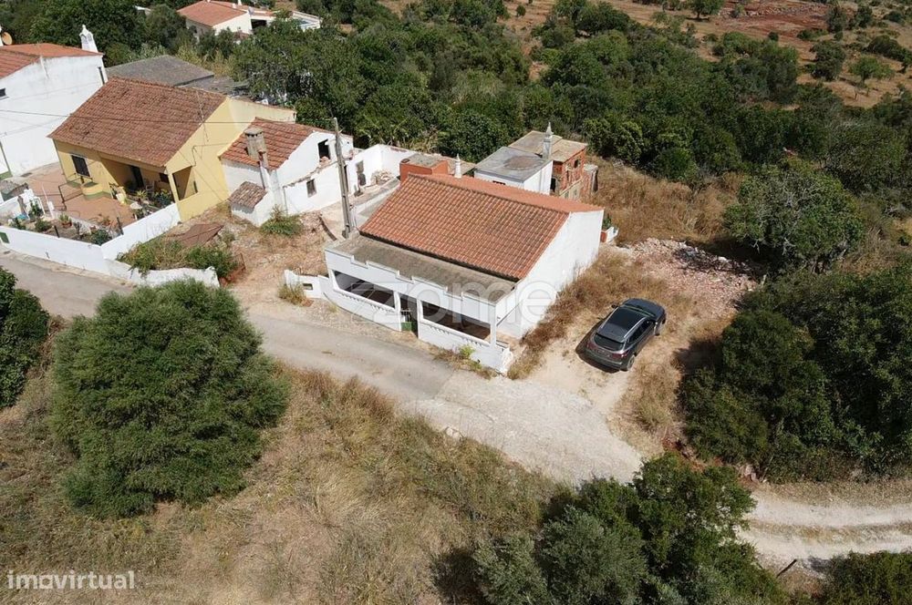 Moradia V2 em Monte Boi, S. B. de Messines c/ Terreno