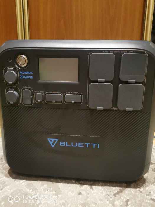 Зарядна станція Bluetti