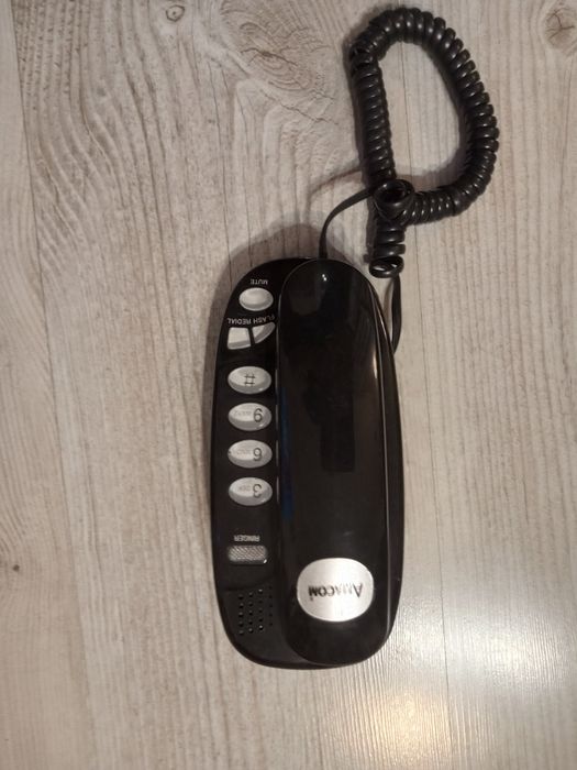 Taniej - Cztery telefony stacjonarne