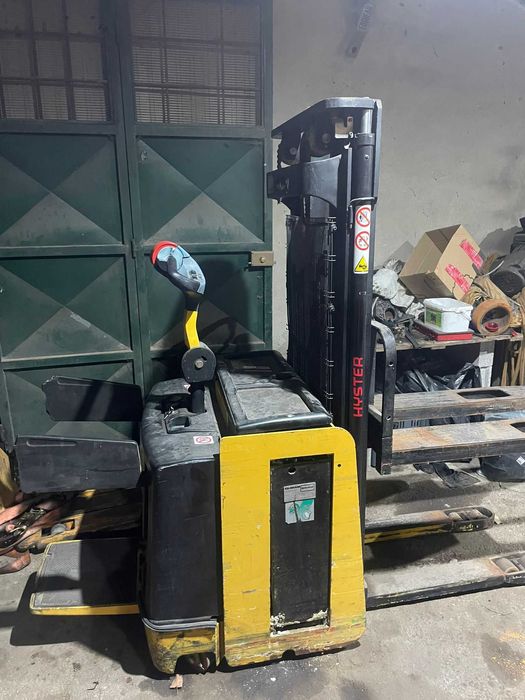 Stacker Hyster S1.2S-43 – Recondicionado + Bateria Nova