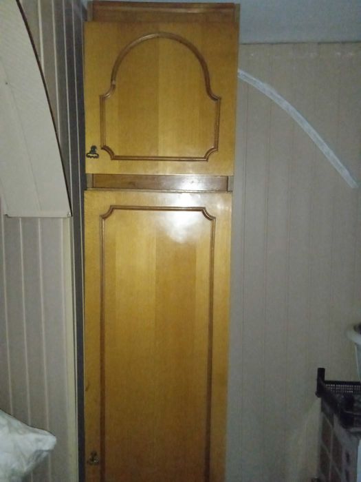 Продам шафу   пинал  і дзеркало
