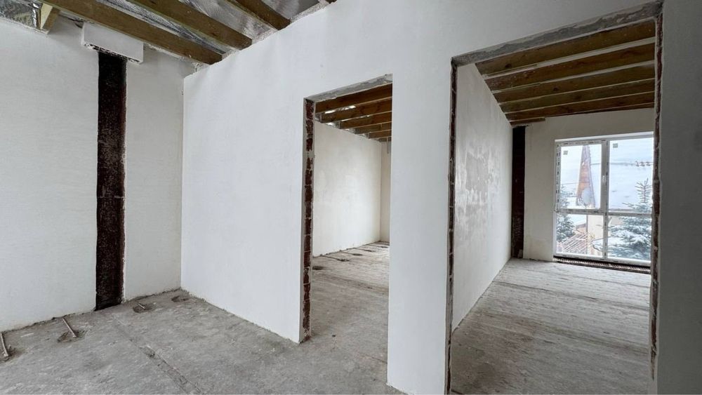 Таунхаус в центральній частині Бучі