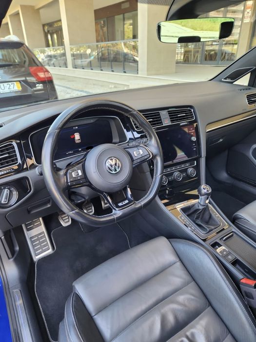 Golf R 7.5 2.0 TSI com teto solar