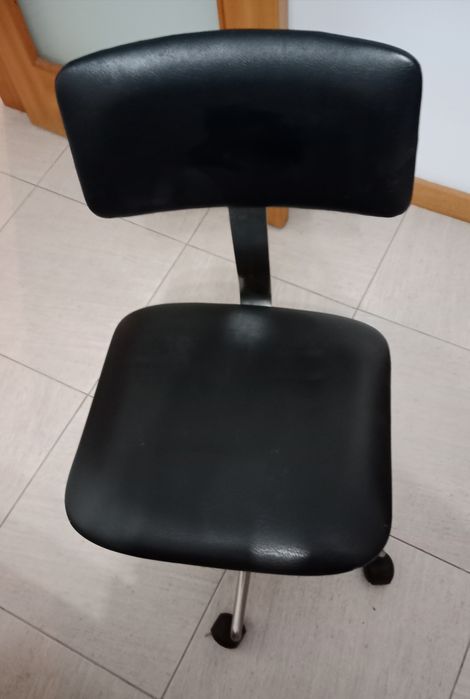 Cadeira de Escritório em pele