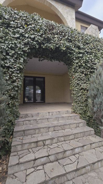 Оренда будинку на правому березі