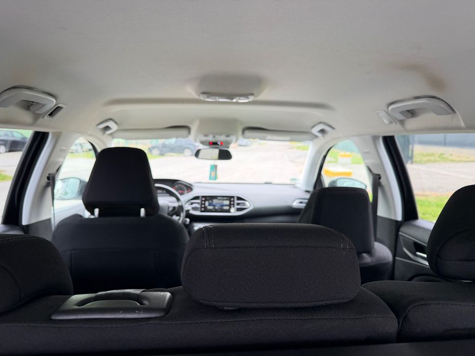 Peugeot 308 1.2i