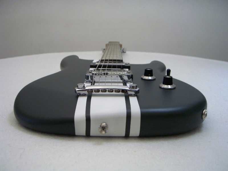 Guitarra nova, JMS British racing green