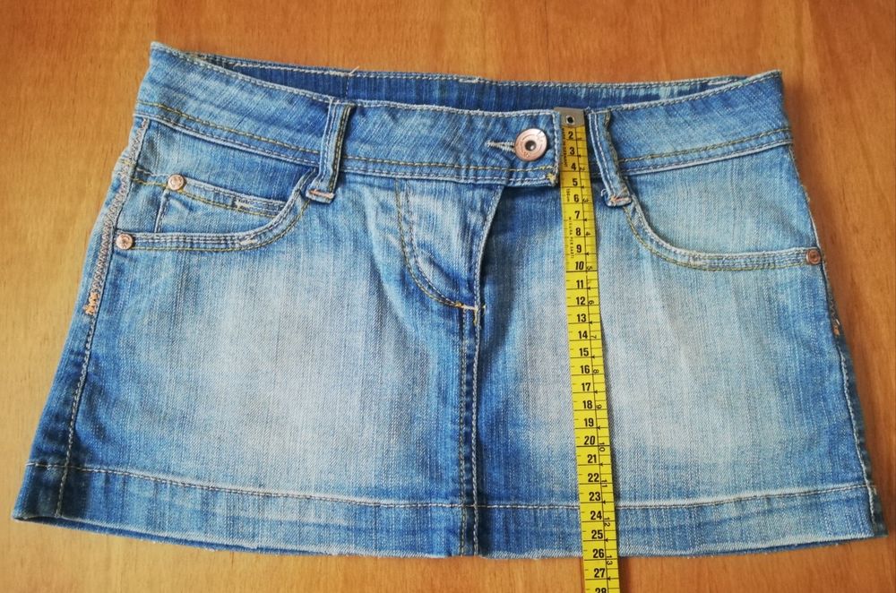 Mini saia de ganga da Bershka