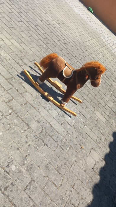 Cavalinho de madeira