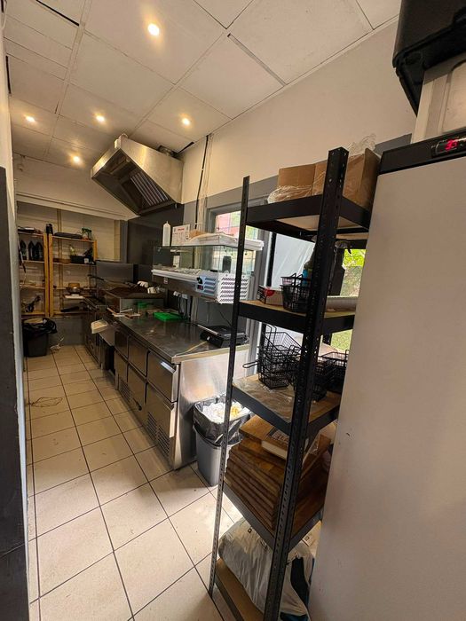 Gotowy biznes - BURGEROWNIA przy dworcu – 100 m² z ogródkiem