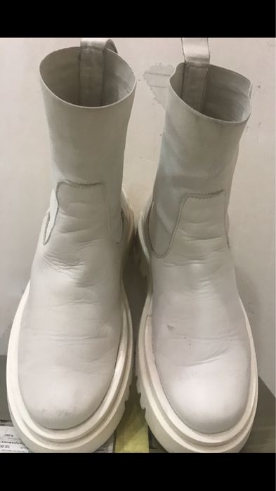 Ботинки Челси на тракторной подошве