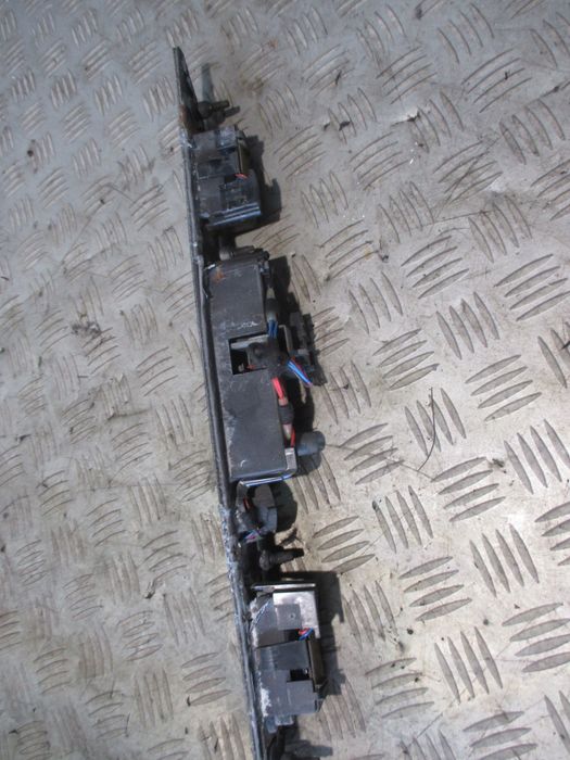 listwa podświetlenia rejestracji audi a4 b6 sedan 8e0827