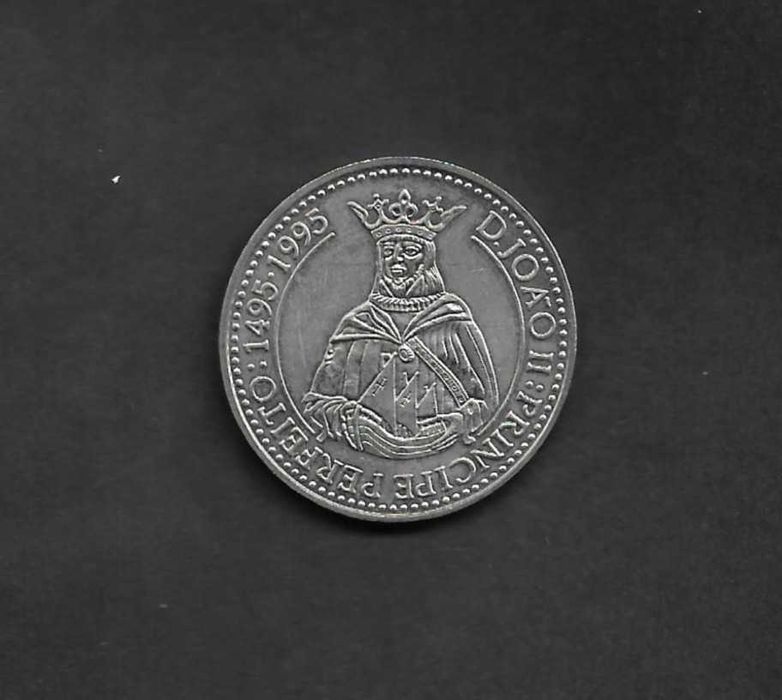 Moedas comemorativas de 200 Escudos