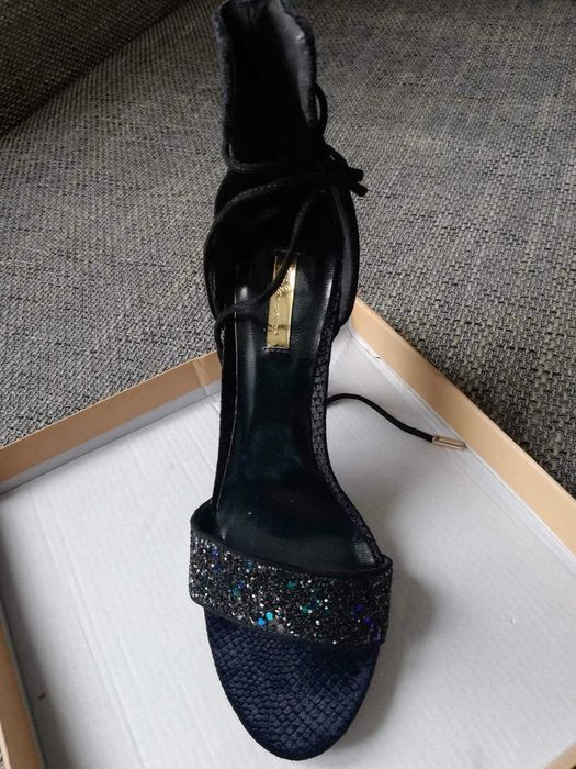 Szpilki czarne GLAMOUR, roz 39, nowe