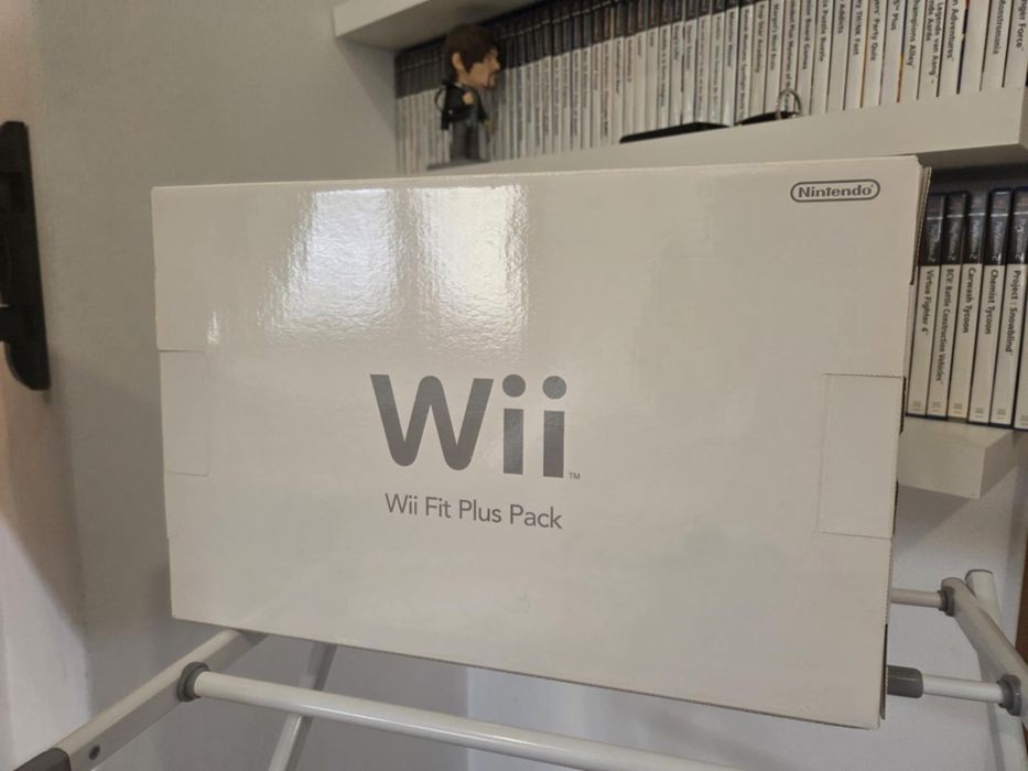 Nintendo Wii Completa em Caixa – Imaculada | 2 Comandos