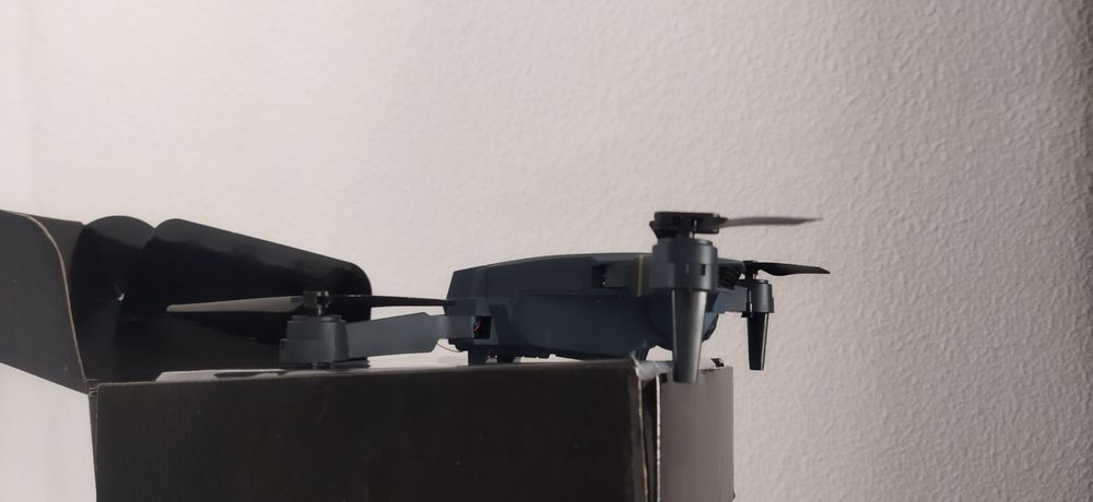 2 Drones eachine e58