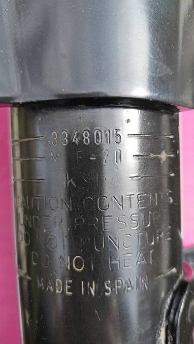 3348015 Kayaba амортизатор передній лівий