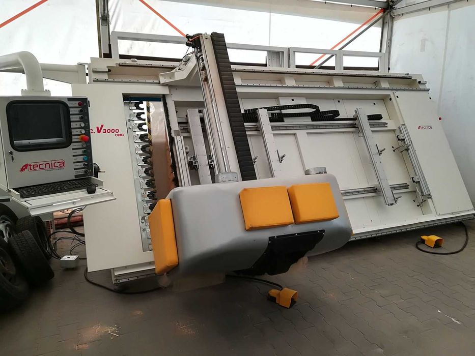 Centrum obróbcze 4osiowe do drzwi i schodów CNC z wiertarka do mebli