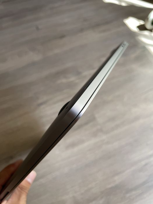 Macbook Pro 15 i9 32GB GFX 4G 500 SSD